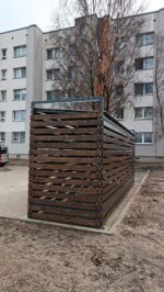 Sadzīves atkritumu konteineru novietne 2 lieliem un 2 maziem konteineriem