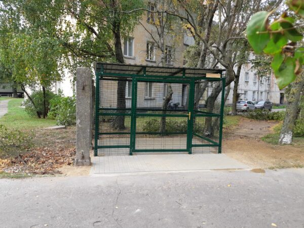 Sadzīves atkritumu konteineru novietne 2 lieliem un 2 maziem konteineriem - Image 2